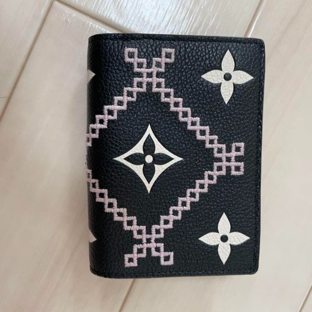 買取り実績買取り実績新品同様 ルイヴィトン クレア ブロデリー