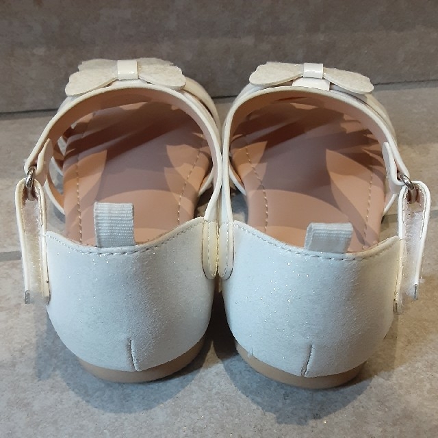 H&M(エイチアンドエム)のH&M　子ども　サンダル　US9.5(16.5cm) キッズ/ベビー/マタニティのキッズ靴/シューズ(15cm~)(サンダル)の商品写真