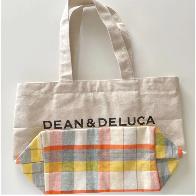 DEAN & DELUCA(ディーンアンドデルーカ)のOLAFさま専用【新品未使用】Dean&Deluca☆バンコク限定トートバッグ レディースのバッグ(トートバッグ)の商品写真