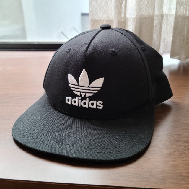 adidas(アディダス)の【未使用】adidas（アディダス）　キャップ メンズの帽子(キャップ)の商品写真