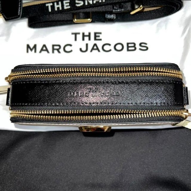 MARC JACOBS(マークジェイコブス)の※mii様専用※ MARC JACOBS カメラバッグ オフホワイト レディースのバッグ(ショルダーバッグ)の商品写真