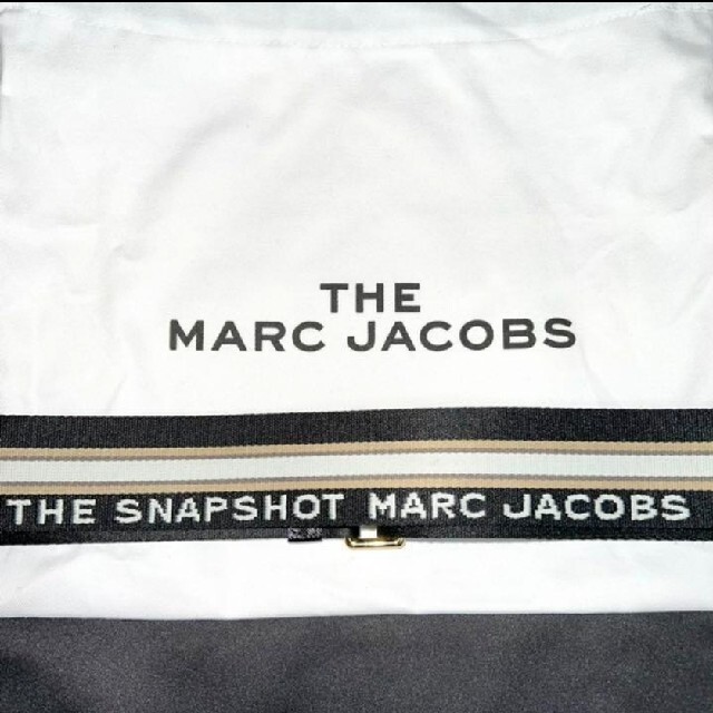 MARC JACOBS(マークジェイコブス)の※mii様専用※ MARC JACOBS カメラバッグ オフホワイト レディースのバッグ(ショルダーバッグ)の商品写真