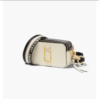 マークジェイコブス(MARC JACOBS)の※mii様専用※ MARC JACOBS カメラバッグ オフホワイト(ショルダーバッグ)