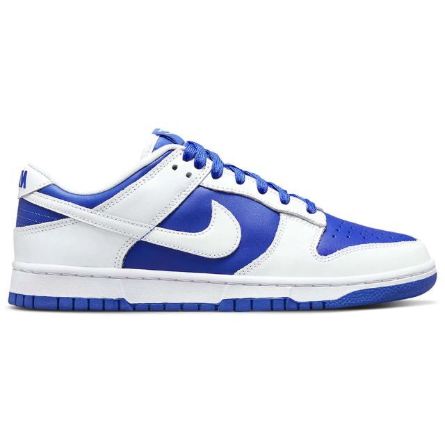 NIKE(ナイキ)の【新品・未使用】Dunk Low Racer Blue and White メンズの靴/シューズ(スニーカー)の商品写真