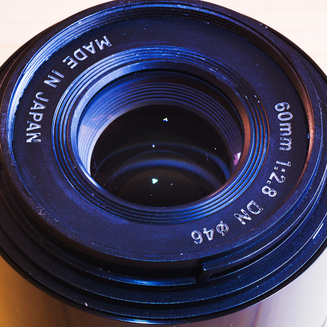 シグマ　SIGMA 60mm F2.8 DN　マイクロフォーサーズ スマホ/家電/カメラのカメラ(レンズ(単焦点))の商品写真