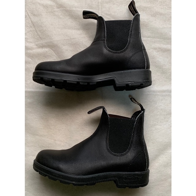 Blundstone(ブランドストーン)のBLUNDSTONE ブランドストーン サイドゴア　ブーツ　ブラック　5 レディースの靴/シューズ(ブーツ)の商品写真