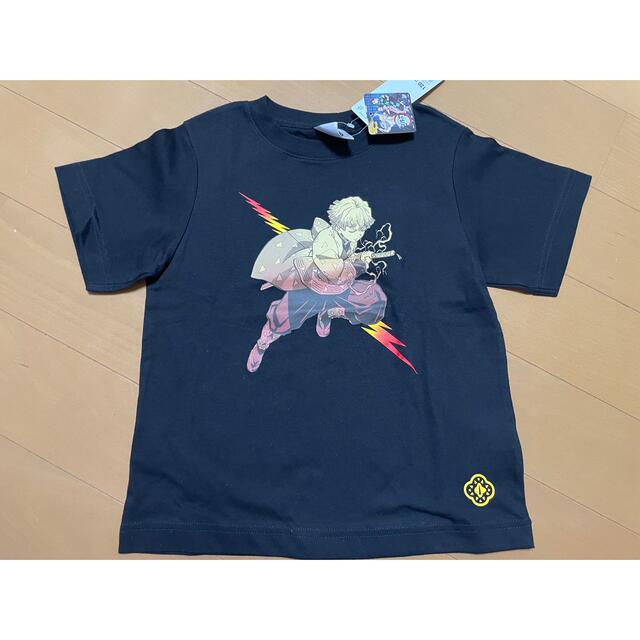 GU(ジーユー)の新品！ジーユー　鬼滅の刃  Tシャツ 我妻善逸  120 キッズ/ベビー/マタニティのキッズ服男の子用(90cm~)(Tシャツ/カットソー)の商品写真