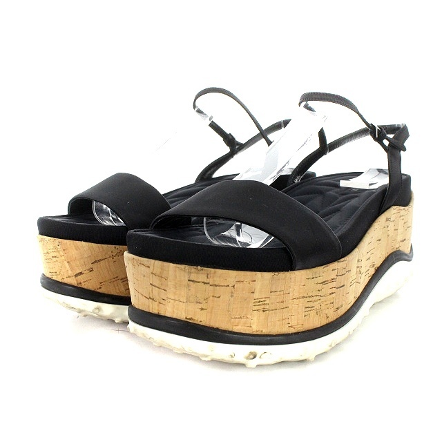 miumiu(ミュウミュウ)のミュウミュウ miumiu サンダル 厚底 ストラップ 37 24cm 黒 レディースの靴/シューズ(サンダル)の商品写真