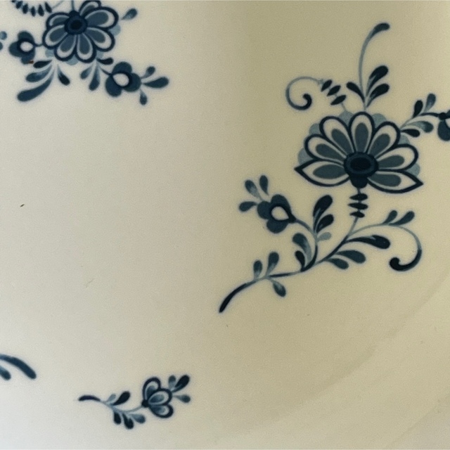 Noritake(ノリタケ)のノリタケ  クラフトーン　青い小花　深大皿22cm ペア　昭和レトロ　未使用品 インテリア/住まい/日用品のキッチン/食器(食器)の商品写真