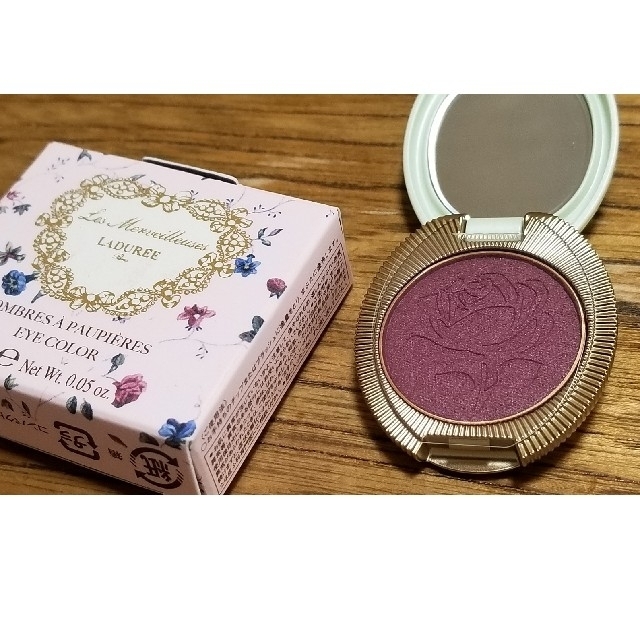 Les Merveilleuses LADUREE(レメルヴェイユーズラデュレ)のレ・メルヴェイユーズ ラデュレ　アイカラー02 コスメ/美容のベースメイク/化粧品(アイシャドウ)の商品写真