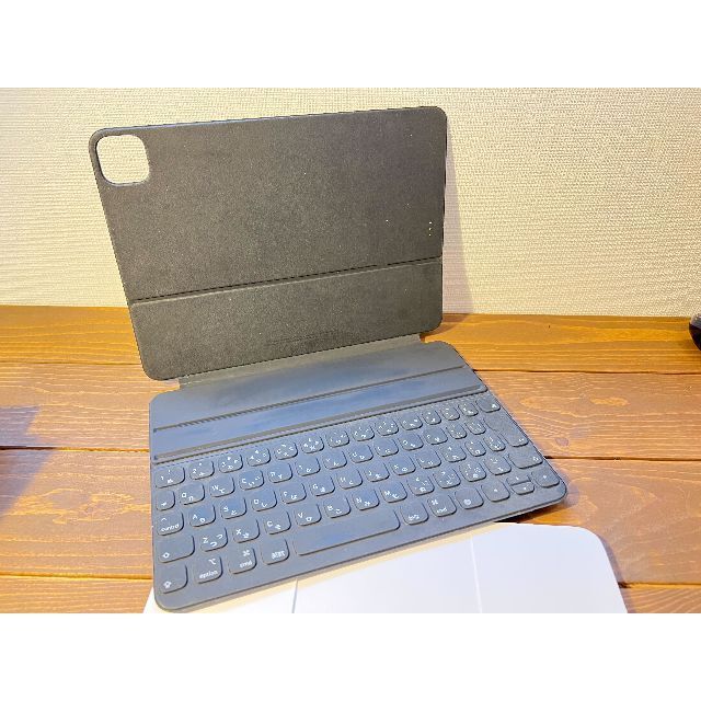 Apple(アップル)のSmart Keyboard Folio iPad Pro11インチ第2世代用 スマホ/家電/カメラのPC/タブレット(PC周辺機器)の商品写真