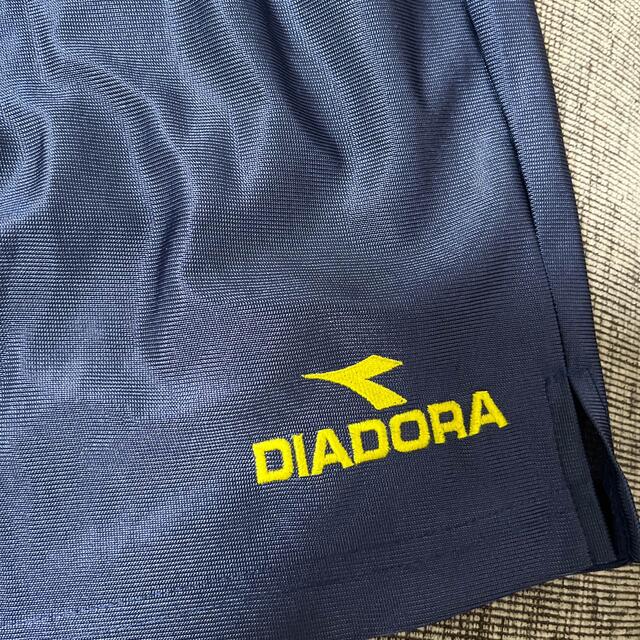 DIADORA(ディアドラ)のディアドラ　紺　フットサル　サッカー　パンツ　美品　150 スポーツ/アウトドアのサッカー/フットサル(ウェア)の商品写真