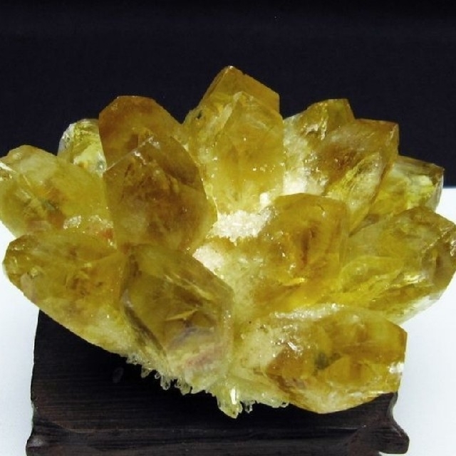可愛らしい結晶！黄水晶 イエロークォーツ クラスター[T802-4496