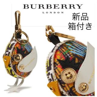 バーバリー(BURBERRY)のBurberry■バード ラフィティプリント■コットンチャーム■未使用■箱付き(キーホルダー)