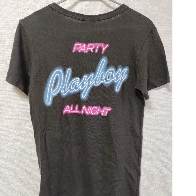 JUNK FOOD(ジャンクフード)の新品　PLAYBOY プレイボーイ　Tシャツ　JUNKFOOD RNA　Sくらい レディースのトップス(Tシャツ(半袖/袖なし))の商品写真