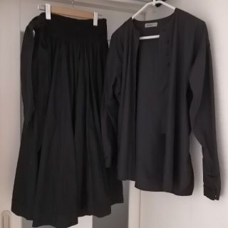 イッセイミヤケ(ISSEY MIYAKE)のAShA BY MDS 　トップス　スカート　プリーツ　黒　セット　チャイナ(ロングスカート)