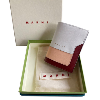 マルニ(Marni)のマルニ 二つ折り財布 バイカラー PFMOQ14U13 LV520 Z539G(財布)