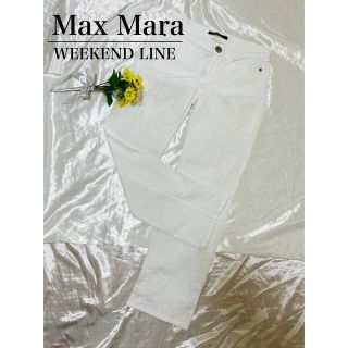 マックスマーラ(Max Mara)のMaxMara 白　デニムパンツ　ラインストーン　バタフライモチーフ(デニム/ジーンズ)