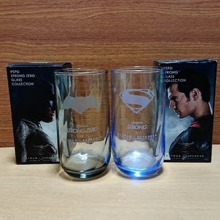 トウヨウササキガラス(東洋佐々木ガラス)のスーパーマン&バットマン グラスセット(グラス/カップ)