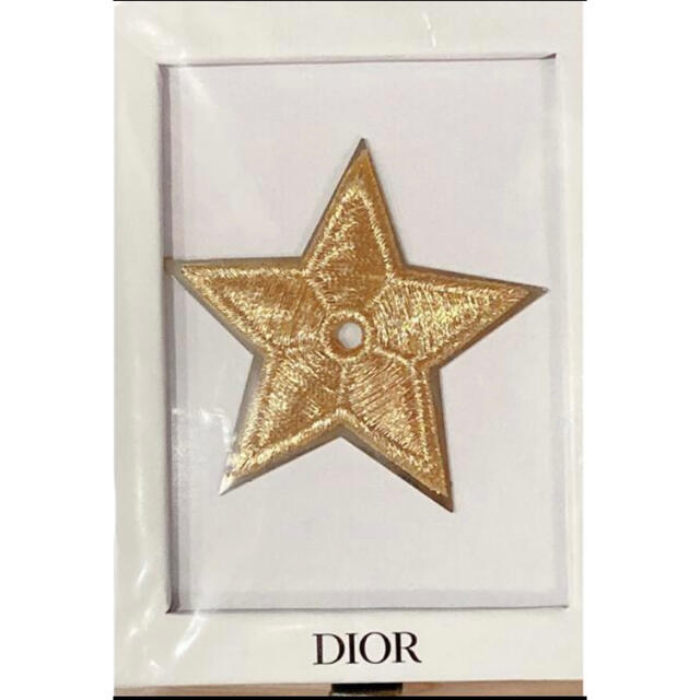 Dior(ディオール)のDior ディオール ブローチ ゴールド スター 星⭐️ レディースのアクセサリー(ブローチ/コサージュ)の商品写真