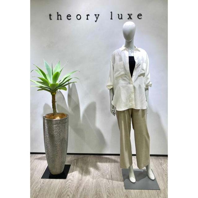 Theory luxe(セオリーリュクス)のTheory luxe 21ss シルクブラウス  レディースのトップス(シャツ/ブラウス(長袖/七分))の商品写真