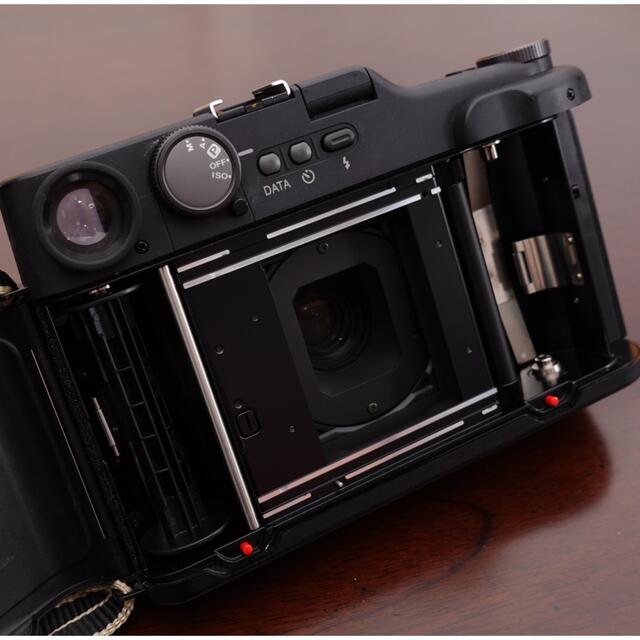 富士フイルム(フジフイルム)のFUJIFILM GA645i Professional 中判フィルムカメラ スマホ/家電/カメラのカメラ(フィルムカメラ)の商品写真