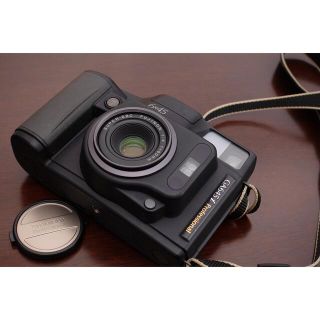 フジフイルム(富士フイルム)のFUJIFILM GA645i Professional 中判フィルムカメラ(フィルムカメラ)