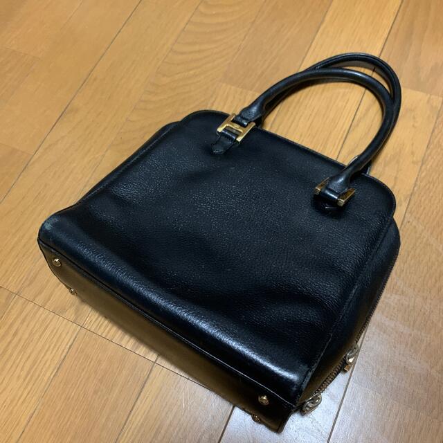 MCM(エムシーエム)の専用　MCM ヴィンテージ　レザー　ハンドバッグ　ブラック レディースのバッグ(ハンドバッグ)の商品写真