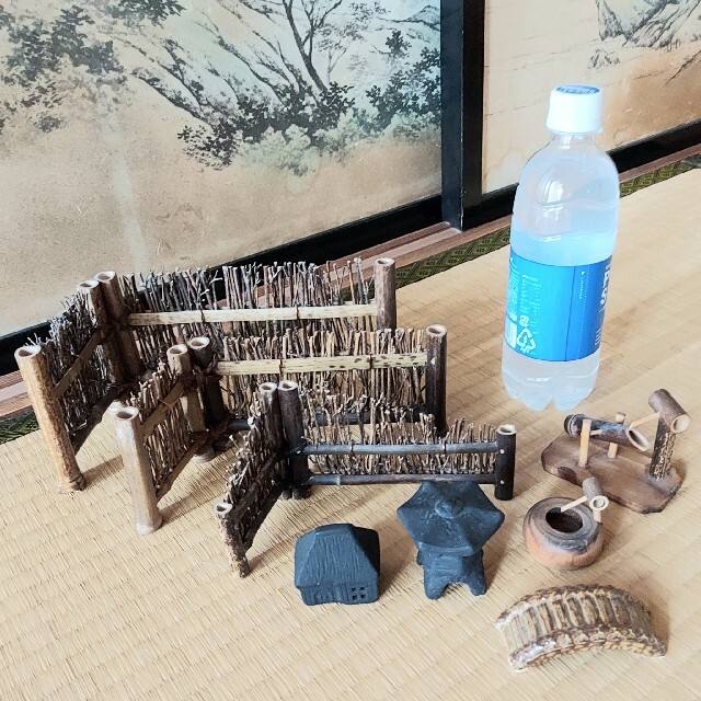 ミニチュア 和風 ジオラマ 垣根 ししおどし つくばい 灯篭 苫屋 ミニチュア 和風 ジオラマ 垣根 ししおどし つくばい 灯篭 苫屋