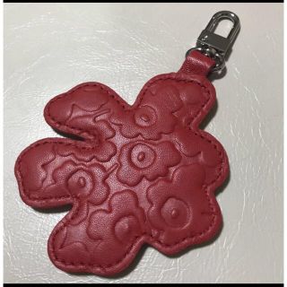 マリメッコ(marimekko)のマリメッコ　レザー　チャーム(キーホルダー)