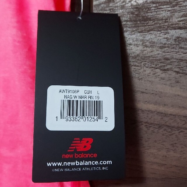 New Balance(ニューバランス)のニューバランス半袖Tシャツ レディースのトップス(Tシャツ(半袖/袖なし))の商品写真