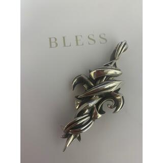 M's Collection × BLESS テンタクルス クロス ネックレスなし