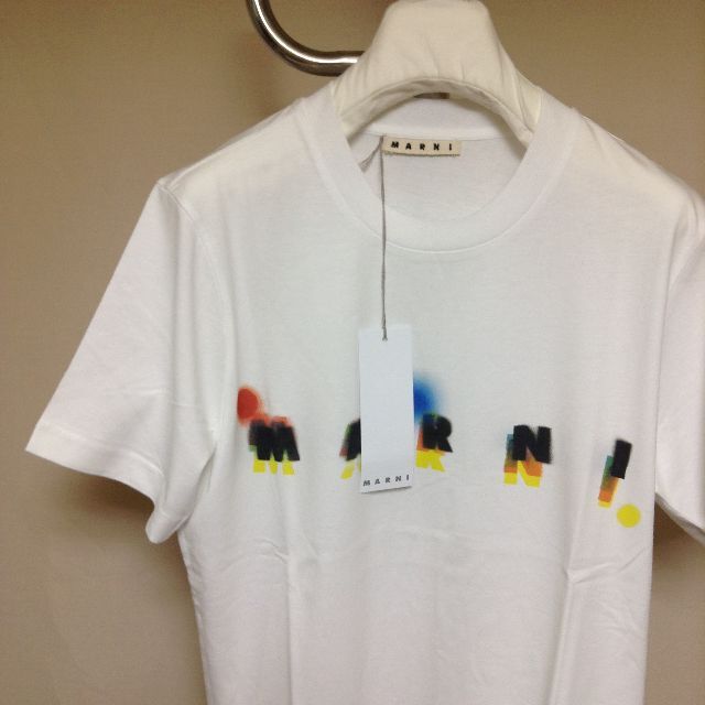 Marni(マルニ)の新品 46 21aw MARNI ロゴ Tシャツ 白 2310 メンズのトップス(Tシャツ/カットソー(半袖/袖なし))の商品写真