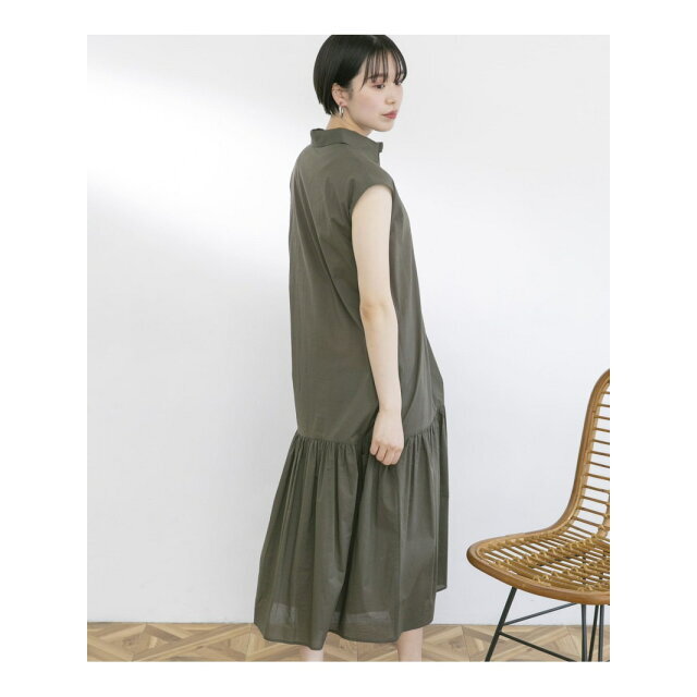 UR Lab.(アーバンリサーチラボ)の【KHAKI】フレンチスリーブマキシシャツワンピース レディースのワンピース(ロングワンピース/マキシワンピース)の商品写真