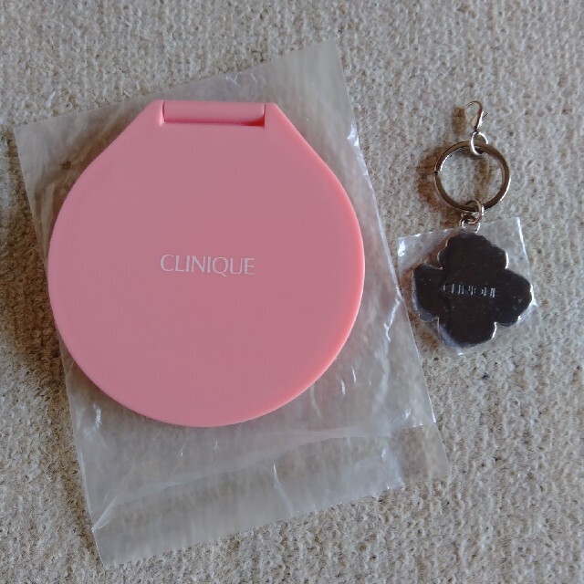 CLINIQUE(クリニーク)のクリニーク　ミラーとキーホルダー コスメ/美容のメイク道具/ケアグッズ(その他)の商品写真