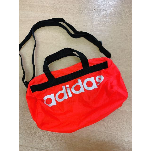 adidas(アディダス)の18 アディダス　バック　ショルダーバッグ レディースのバッグ(ショルダーバッグ)の商品写真