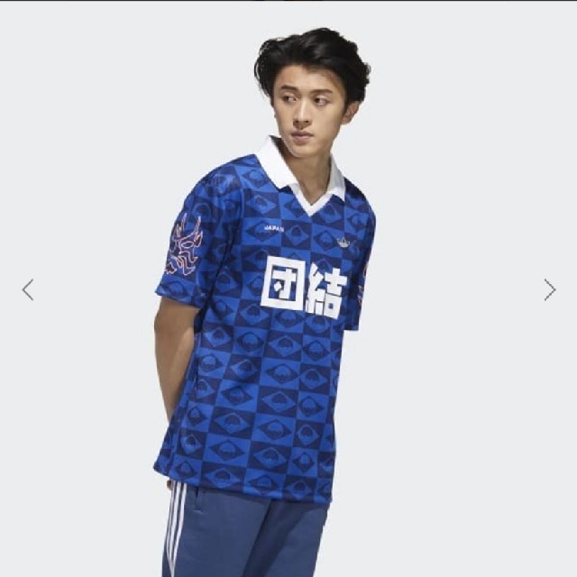 adidas(アディダス)の日本代表Tシャツ　日本代表ユニフォーム　日本代表ジャージ　日本　Tシャツ　L スポーツ/アウトドアのサッカー/フットサル(ウェア)の商品写真