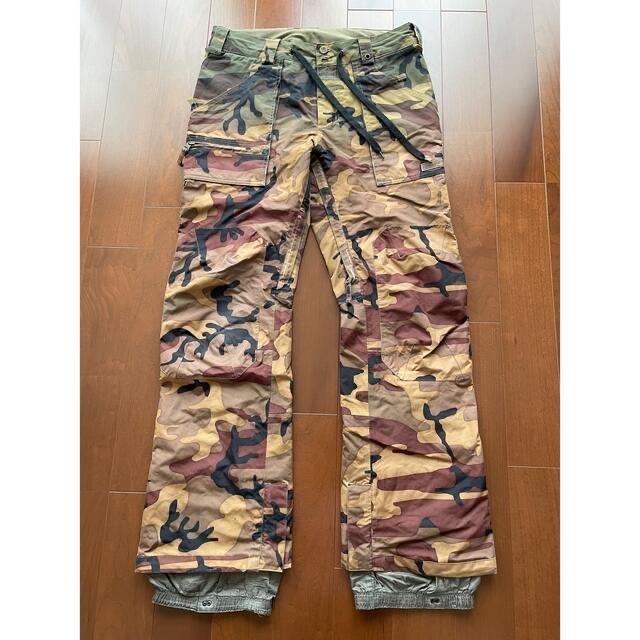 SALE/60%OFF】 BURTON バートン スノボ スキー ウェア 迷彩 CAMO