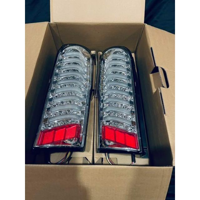 NV350 キャラバン E26 LED テールランプ メッキ