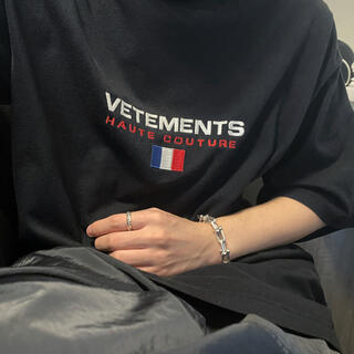 バレンシアガ(Balenciaga)のvetements フランスロゴ tシャツ(Tシャツ/カットソー(半袖/袖なし))