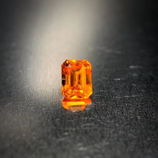 最も美しいオレンジ色 0.16ct UP 天然 マンダリンガーネット(リング(指輪))