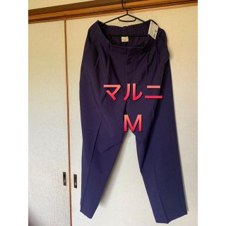 ユニクロ(UNIQLO)のワイドフィットタックパンツ(スラックス)