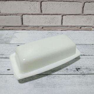 パイレックス(Pyrex)のパイレックス　バターケース　ミルクガラス(食器)