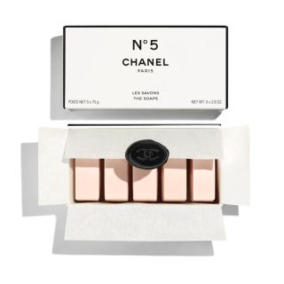 シャネル(CHANEL)の【CHANEL N°5】【限定品】レ サヴォン　石鹸(ボディソープ/石鹸)