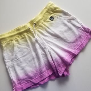 ロキシー(Roxy)のROXY　ショートパンツ　M(ショートパンツ)