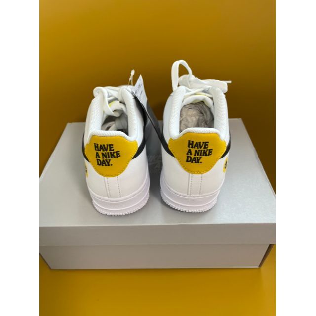 NIKE(ナイキ)の24新品 NIKE エアフォース1 AIR FORCE 1 HAVE A DAY レディースの靴/シューズ(スニーカー)の商品写真