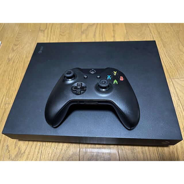 Xbox One X 本体1TB CYV-00015 ソフト付き