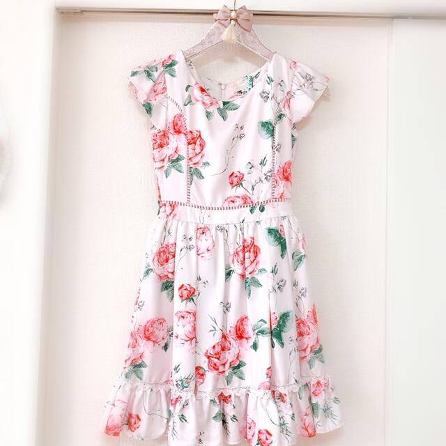 美品????Emiriawiz♡花柄フレアワンピース