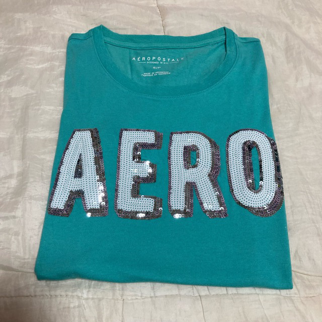 AEROPOSTALE(エアロポステール)の美品☆エアロポステールＴシャツ2着セットSグリーン赤アバクロンビー&フィッチ レディースのトップス(Tシャツ(半袖/袖なし))の商品写真