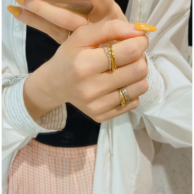 BEAMS(ビームス)のバイカラーで可愛い♡一点のみの出品♡リング レディースのアクセサリー(リング(指輪))の商品写真